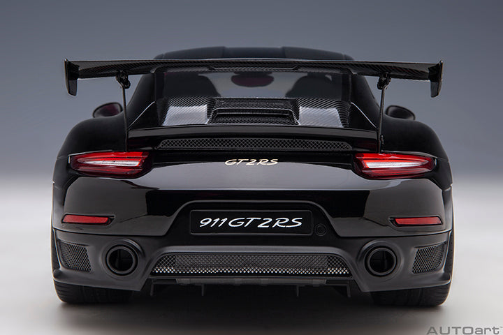 AUTOart 1:18 Porsche 911 (991.2) GT2RS Weissach Package - Black