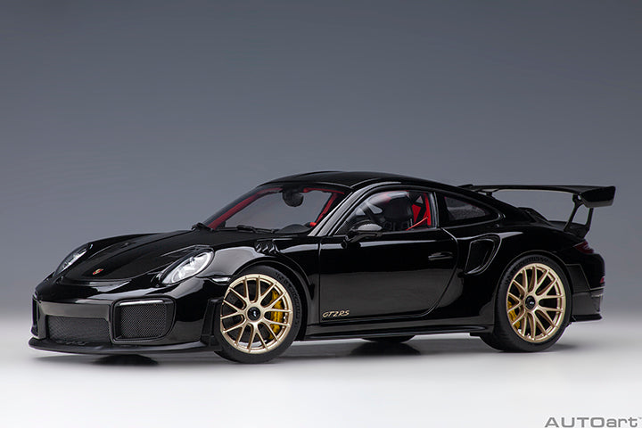 AUTOart 1:18 Porsche 911 (991.2) GT2RS Weissach Package - Black